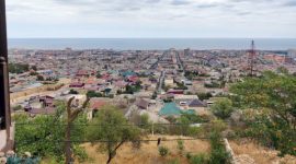 Членство в ЕР депутата, «замуровавшего» в ТЦ квартиру в Дагестане, приостановили